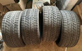 235/35 r19 zimne