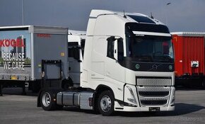 Nový ťahač Volvo FH 500 na mega náves