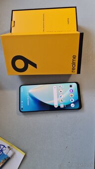 Realme 9