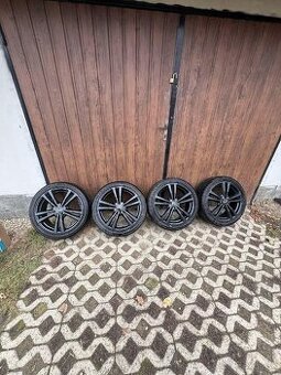 Audi 5x112 225/40 R18