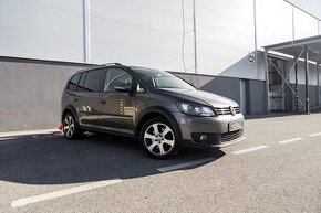 Volkswagen Touran Cross 2.0TDI 125kW DSG6 7 miestny 11/2011 - 1