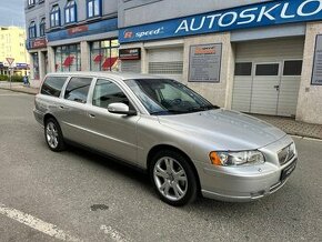 Volvo V70 2.4i MY2007 manuál