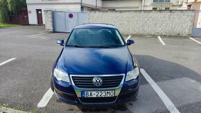 Volkswagen Passat 1.9 TDI 77KW - 1