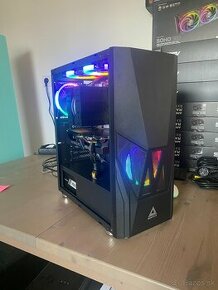 Ryzen 7 5700X / 16GB RAM / RTX 2060 - 1