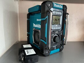 Makita DMR301 Aku rádio s nabíjačkou, DAB, Bluetooth, Li-ion