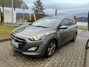 Hyundai i30 kombi 1.6 81kw