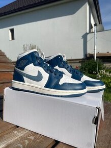 Nike Air Jordan 1 Mid J Sky French Blue