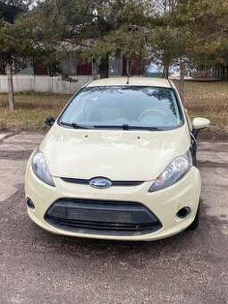 ND Ford fiesta MK7 1,25 2009 zlatá metalíza 55t km pojazdné