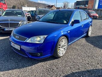 Ford Mondeo ST220