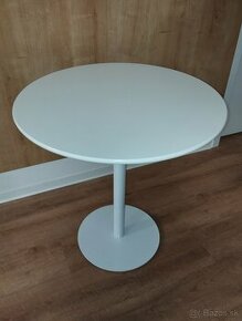 Okrúhly stôl priemer: 70cm