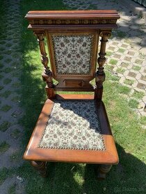 starožitné stoličky (suma v texte) - 1