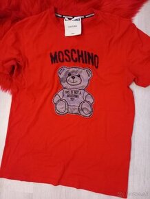 Tričko moschino červené unisex m/l  a farebné s/m