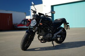 Suzuki Gladius sfv 650