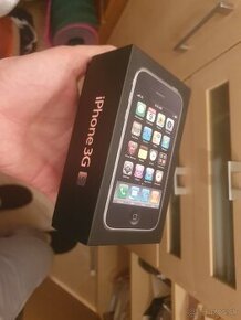 Krabička iPhone 3G S