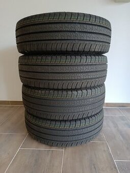 215/65 R16C Goodyear