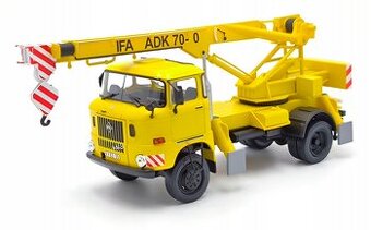 IFA ADK 70 1:43 + časopis