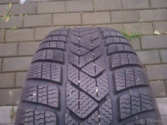 Zimné pneu Pirelli Sottozero 3 205/50 R17 XL