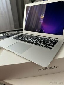 MacBook Air (13-inch, 2017) - 8GB / 128GB | i5