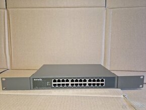 Tenda 24-Port Gigabit Ethernet Switch