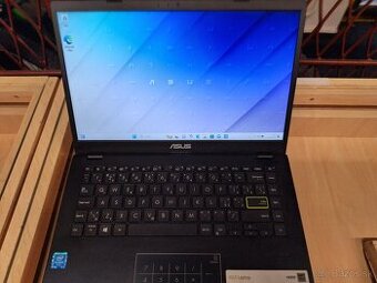 ASUS E410MA-EK005TS