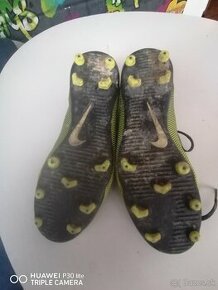 Predam kopačky Nike Mercurial a Adidas Nemeziz