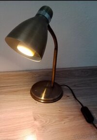 Stolová lampa