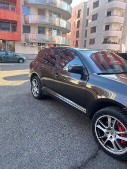 Predam porsche cayenne 4.8 benzin km man23000