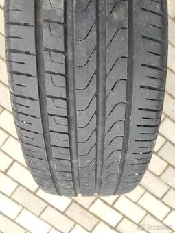 Predám letné pneu 235/50r19 - 1