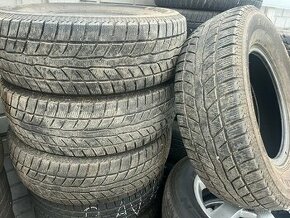 Pneu zimné Goodride 245/70 R16