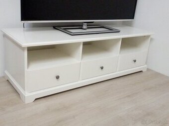 komoda Ikea LIatorp