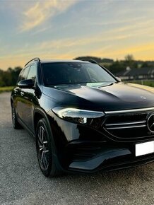 Mercedes-Benz EQB 300, AMG line, r. 2022, PLNÁ VÝBAVA - 1