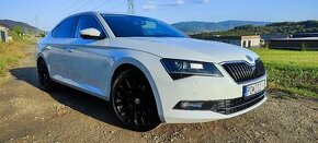 Škoda Superb 2.0 TDI 190k 4x4 Style DSG