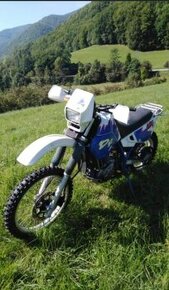 Suzuki Dr 650 - 1