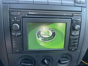 Autorádio Škoda DX Navi