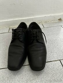 Kožené topánky bugatti(veľkosť 44)