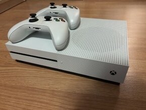 XBOX ONE S  500 GB