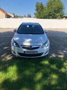 Opel Astra J