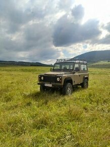 Land Rover Defender 90