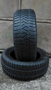 Predám 2-Zimné pneumatiky Pirelli scottozero 215/55 R17