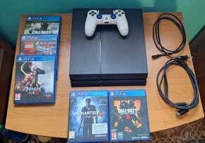 Sony Playstation 4 (PS 4), ovládač + 5 hry