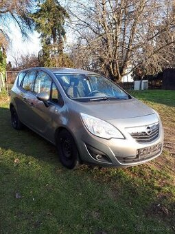 Opel Meriva 1.4 turbo benzín