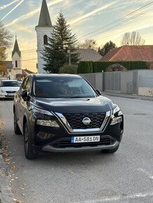 Nissan Xtrail 2023; 12tis km, zaruka