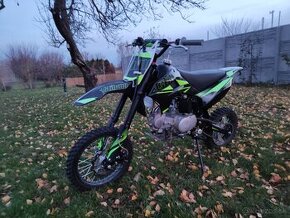 Pitbike Stomp 140