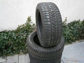 Predám 4x zimné pneu Pirelli RSC 245/50 R18 100H