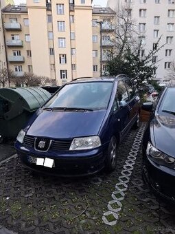 Seat Alhambra 1.9TDi (automat) na náhradné diely