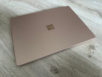 Microsoft Surface Laptop Go