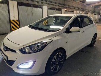 Hyundai i30 1.4i 16V 6 st.manuál