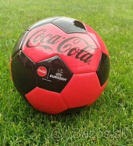 Predám futbalovú loptu EURO 2024 (coca cola)