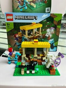 Lego Minecraft 21171 Konská stajňa