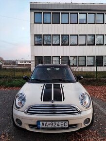 MINI COOPER CLUBMAN 1.6i STK 2026 BiXenon, Panorama